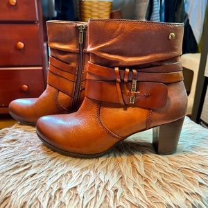 Pikolinos boots